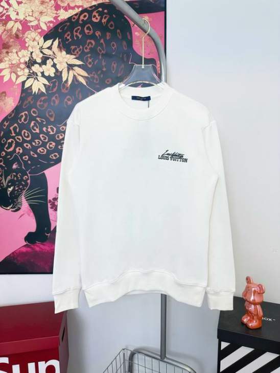 Picture of LV Sweatshirt _SKULVS-XLxetr2834229